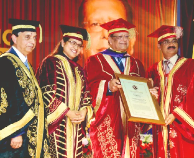 Kailash Purryag, Former President of Mauritius, receiving an Honoris Causa degree at LPU