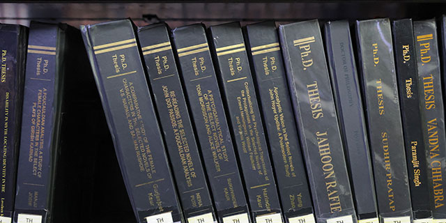 Central Library books LPU