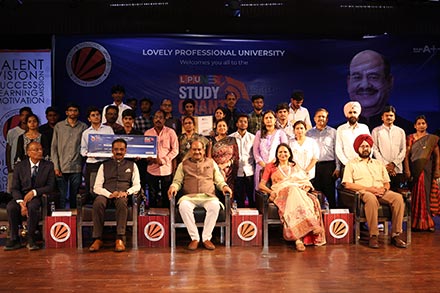 Award Ceremony Study Grant LPU