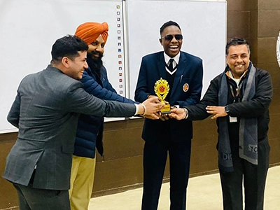 The Round Table - A Competitive Event on Group Discussion Skills - LPU