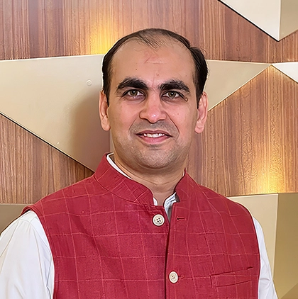 Dr. Jitin Vasudeva