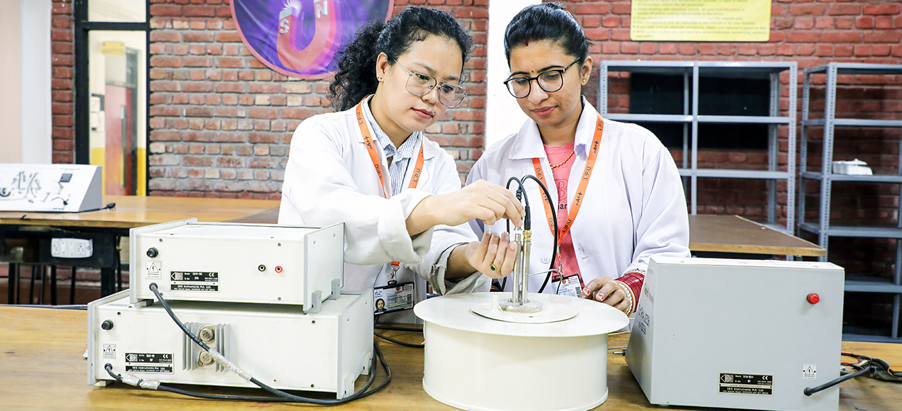 Physics Instrumentation Lab LPU